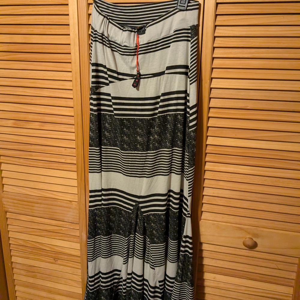 Poof! Black and Gray A-line Maxi Skirt Casual Resort Wear